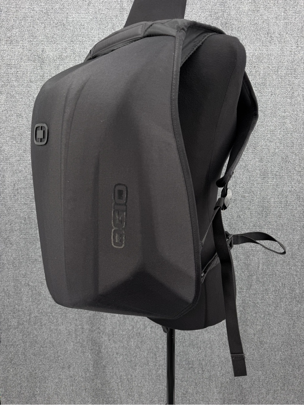 OGIO No Drag Mach 1 Backpack Black